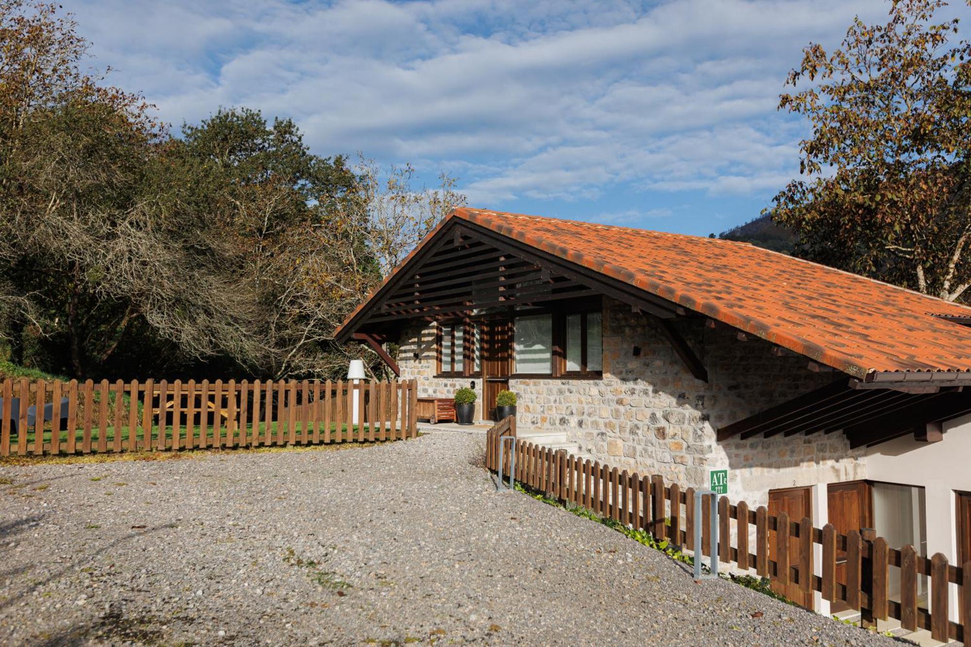 Finca La Caseria Apartamentos Onís 外观 照片